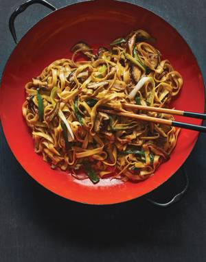 Long Life Noodles with shiitakes, ginger & scallions