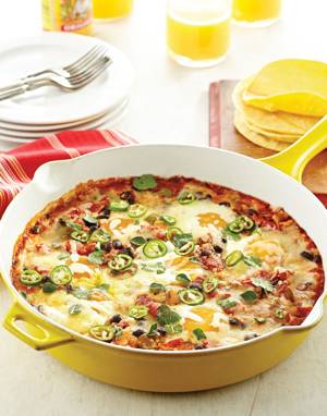 Eggs in Tomato Sauce with Black Beans