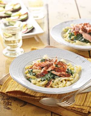 Creamy Spinach & Pasta with hot-smoked salmon