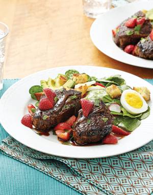 Lamb Chops with Strawberry-Balsamic Sauce