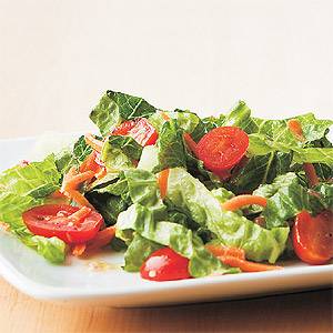 Tomato, Carrot & Romaine Salad