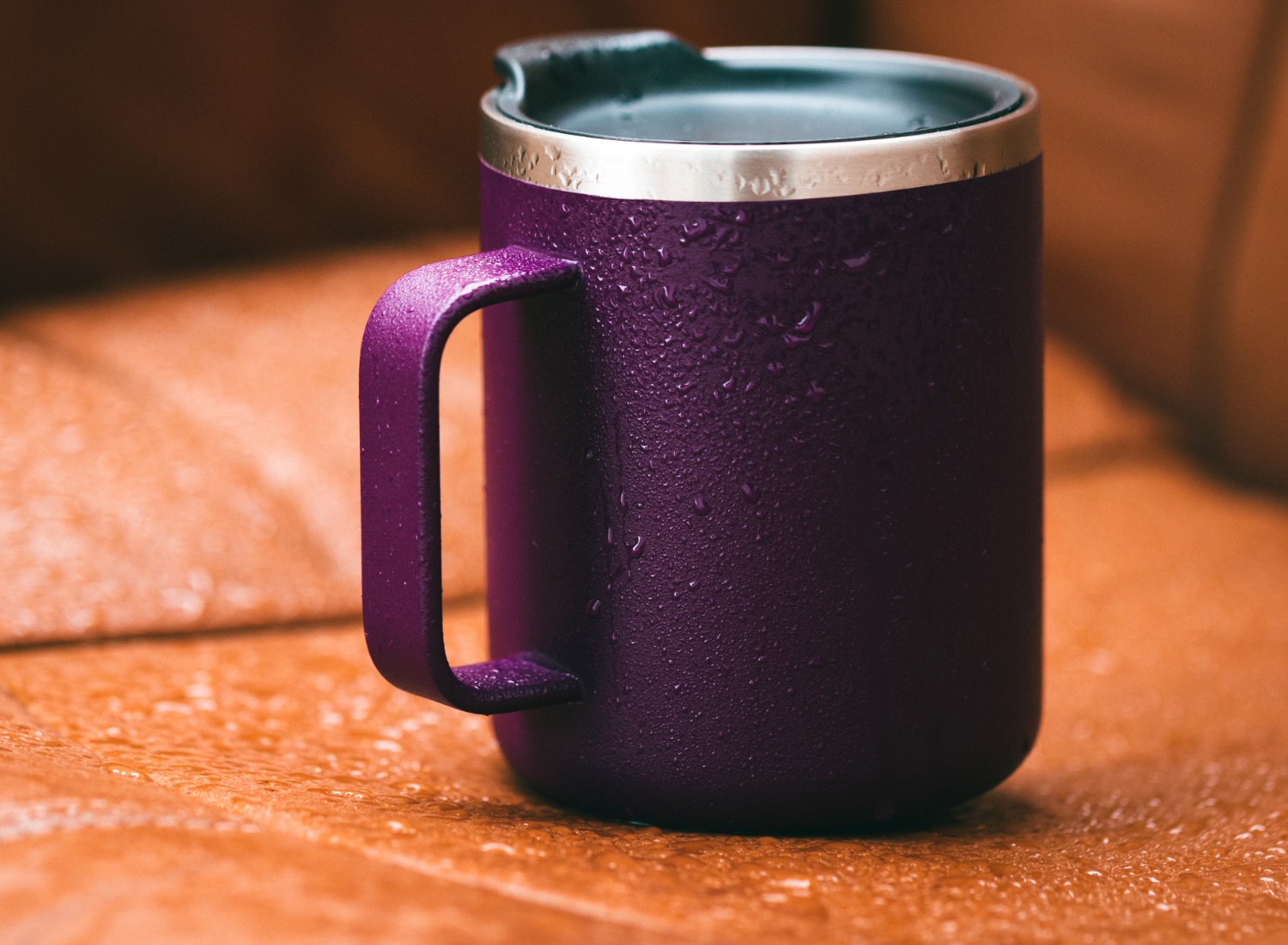 https://www.cuisineathome.com/review/wp-content/uploads/2023/07/purple-color-isothermal-mug-in-the-rain.jpg_s1024x1024wisk20cLLaOFYgg6WyAgPHyd1DfVMhimJR-EV1mi01PNoVw8gI.jpg