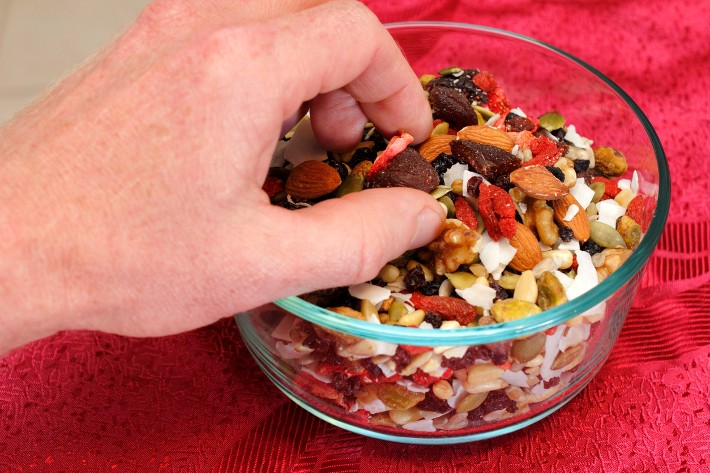 best healthy trail mix